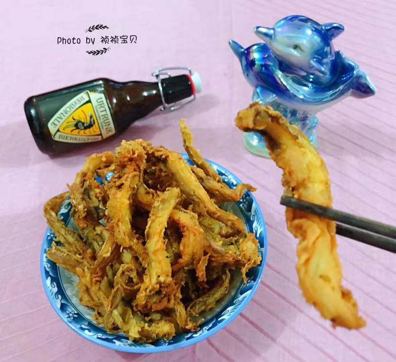 酥炸小鲶鱼的做法步骤：9