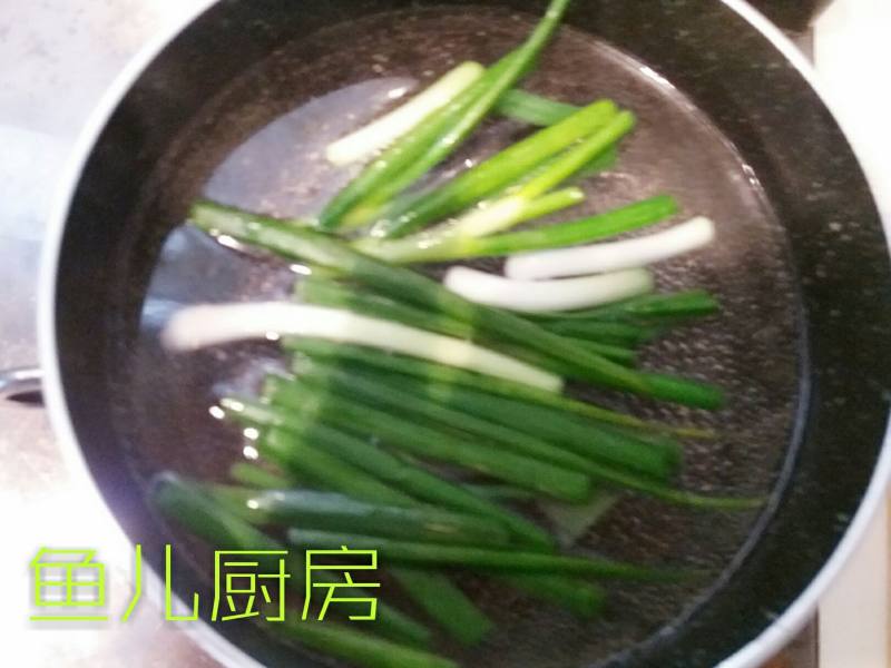 鲜虾小葱豆腐盒──“鱼儿厨房”私房菜的做法步骤：10