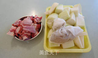 韩国萝卜焖牛腩的做法步骤：2