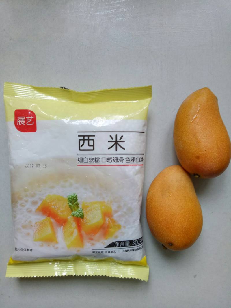 夏日清凉饮品～芒果西米露的做法步骤：1