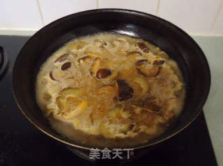 海参冬菇烩丝瓜的做法步骤：6