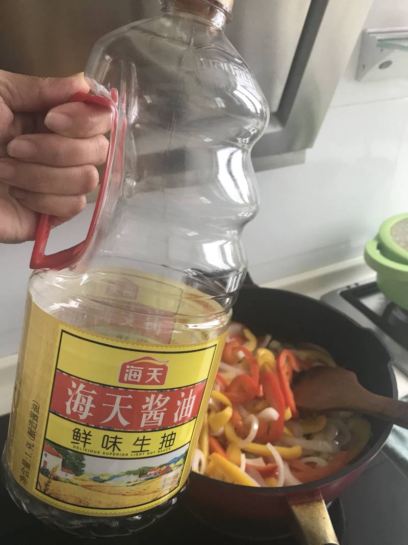 彩椒牛排盖浇饭的做法步骤：11