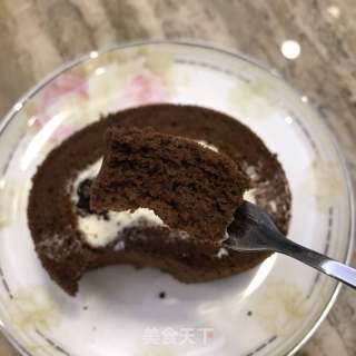 奥利奥巧克力奶油蛋糕卷的做法步骤：24