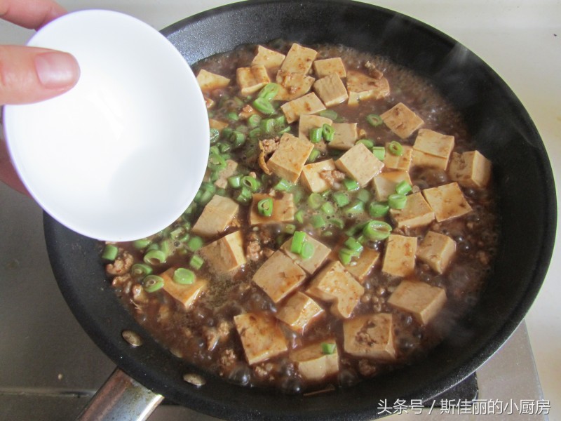 肉末酱烧豆腐的做法步骤：9