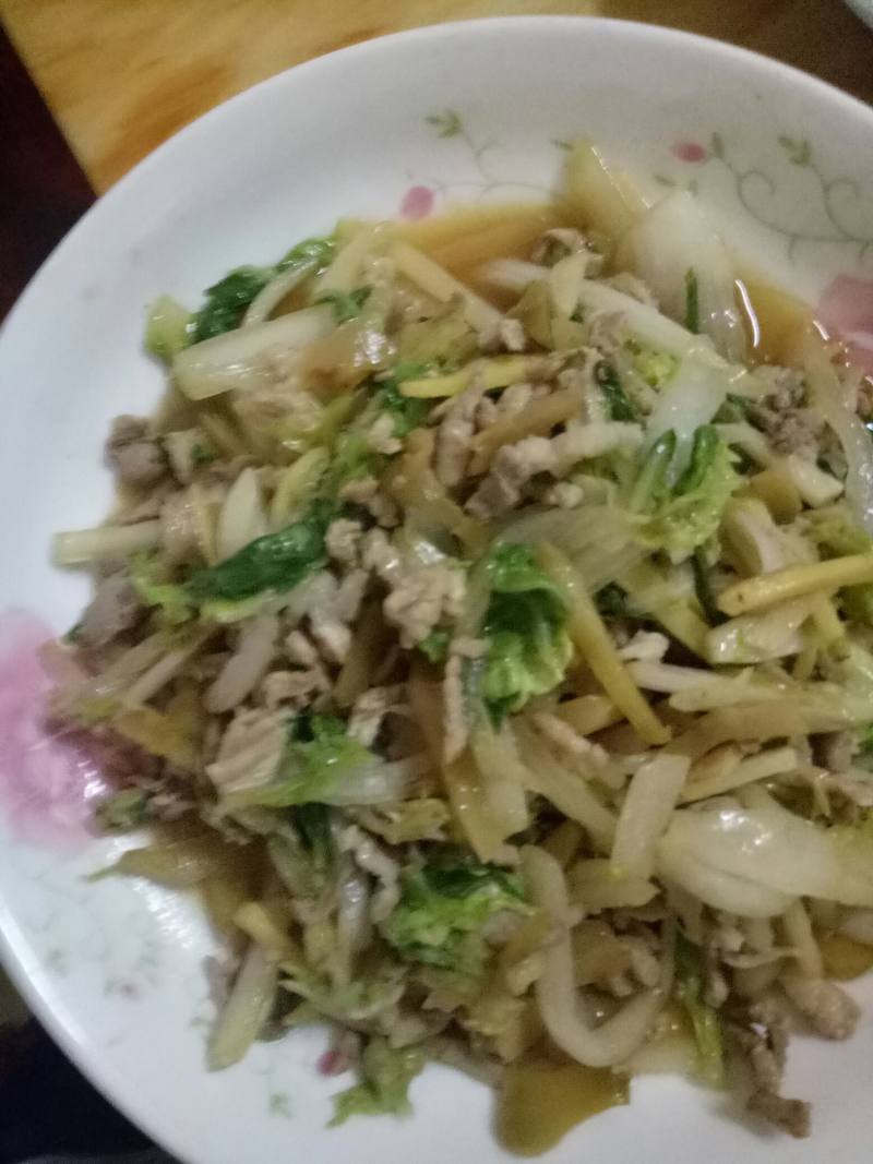 白菜榨菜炒肉片的做法步骤：6