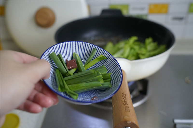 生菜血豆腐汤的做法步骤：6