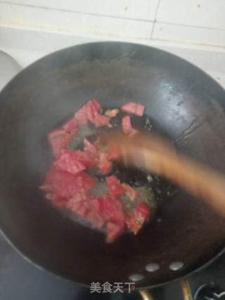 西红柿酱油煮饭的做法步骤：2