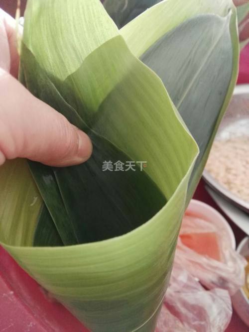 绿豆红枣粽的做法步骤：7