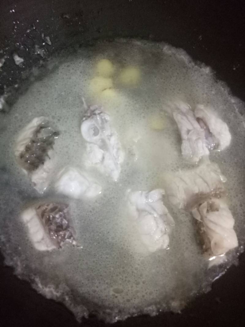 鱼肉豆腐汤的做法步骤：4