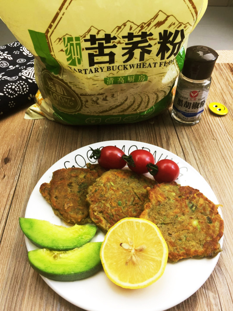 外酥里嫩的苦荞土豆饼的做法步骤：7