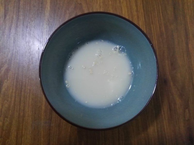 褐麦豆沙餐包的做法步骤：2