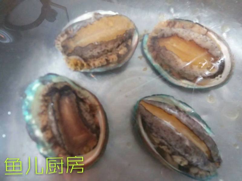 鲍鱼捞饭──“鱼儿厨房”私房菜的做法步骤：3