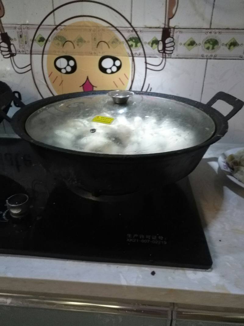 茄子猪肉锅贴的做法步骤：11