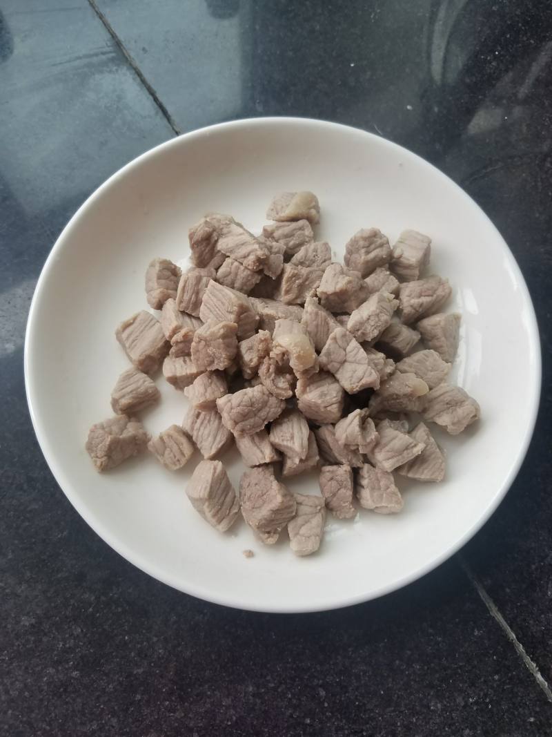 茄汁土豆炖牛肉的做法步骤：2