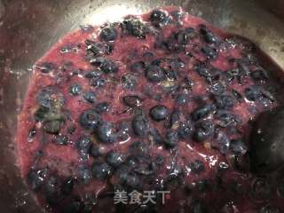 蓝莓果酱的做法步骤：2