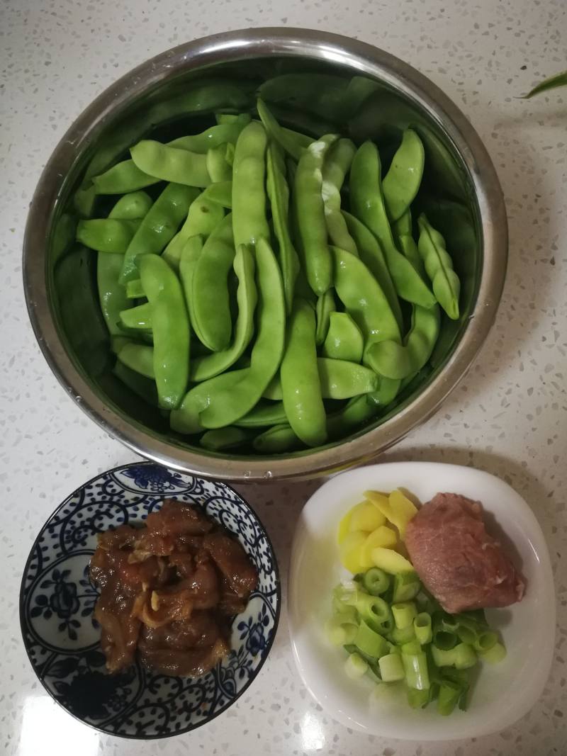 肉片烧豆角的做法步骤：1