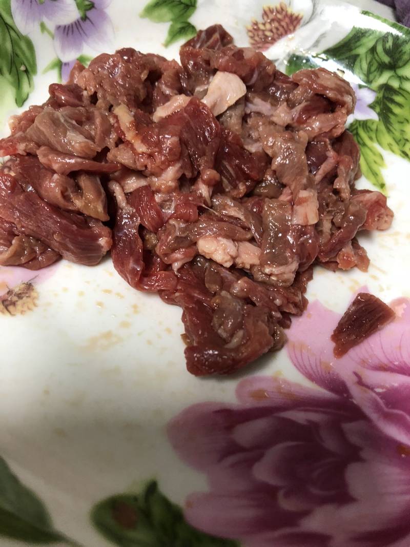 小炒土豆丝牛肉的做法步骤：5