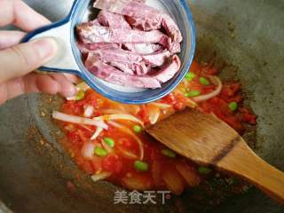 茄汁牛肉炒蛋面的做法步骤：10