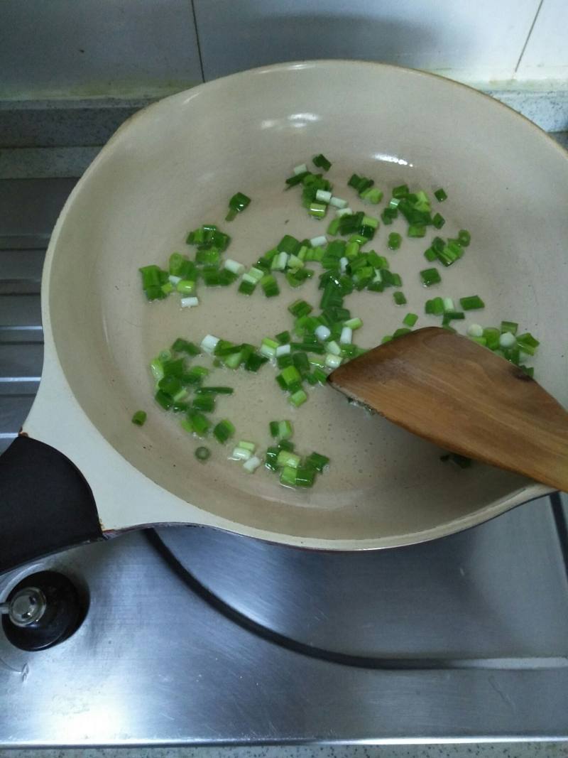 西兰花炒黄豆芽的做法步骤：9