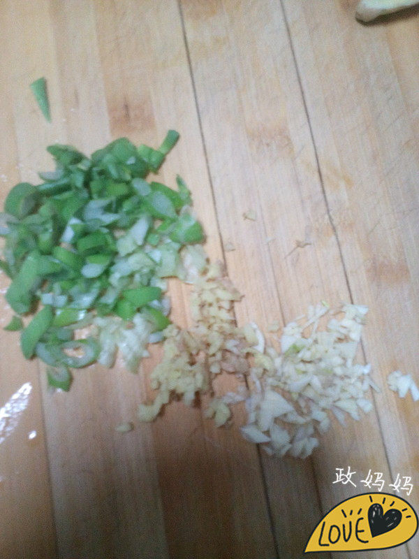 蒸干鲅鱼的做法步骤：3