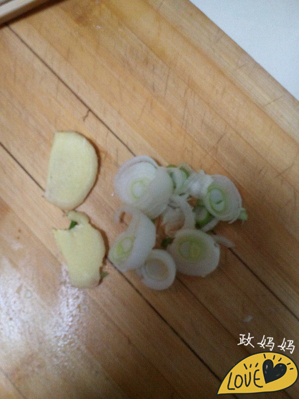 白菜炖豆芽的做法步骤：1