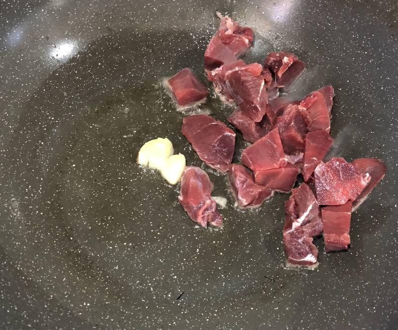 咖喱土豆牛肉的做法步骤：4