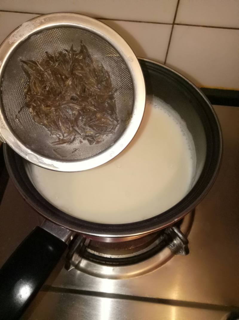 珍珠蜜豆奶茶的做法步骤：3