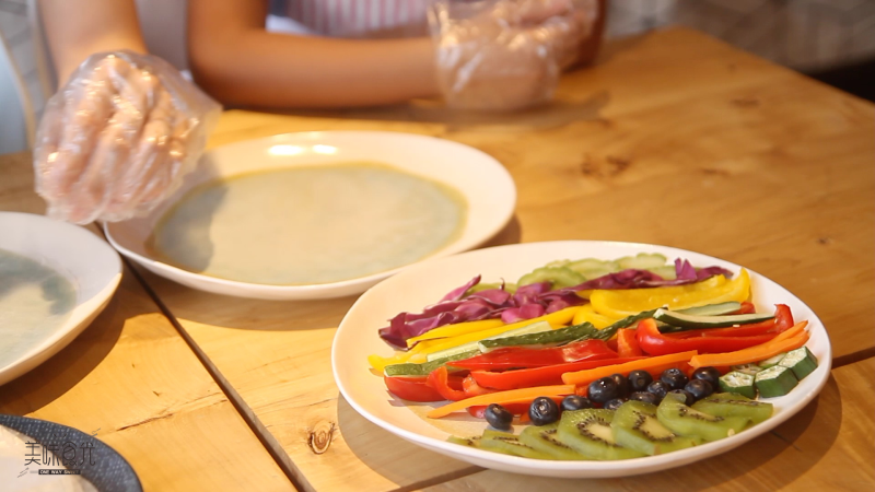 美味食光 | 孩子挑食怎么办？缤纷春卷来解围！的做法步骤：1