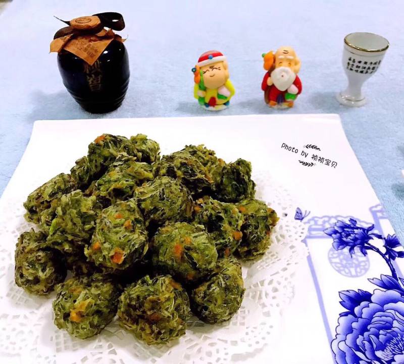 酥炸茼蒿丸的做法步骤：16