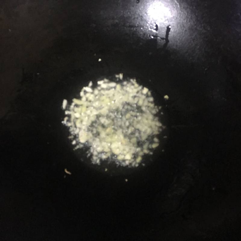 肉末蘑菇青菜汤的做法步骤：3