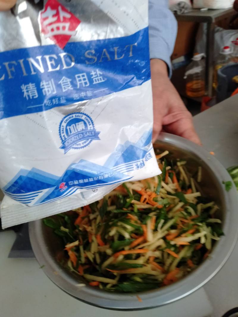 土豆葱香饼的做法步骤：7