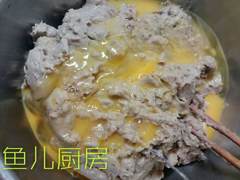 双丝黄鱼小鲜肉──鱼儿厨房私房菜的做法步骤：11