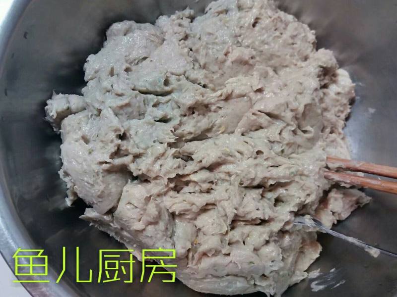 双丝黄鱼小鲜肉──鱼儿厨房私房菜的做法步骤：12