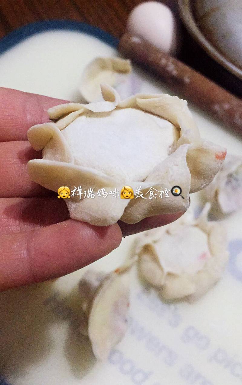 祥瑞餐桌大虾胡萝卜儿童水饺的做法步骤：10