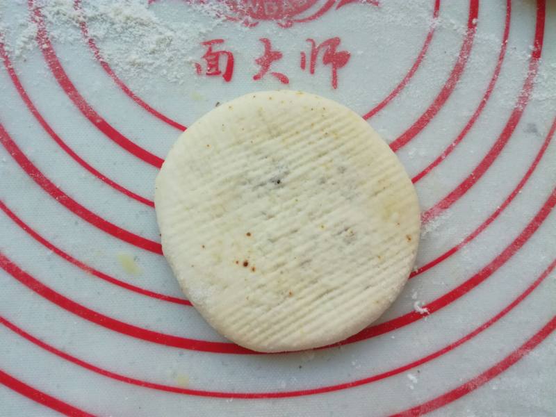 发面酥香红糖饼的做法步骤：16