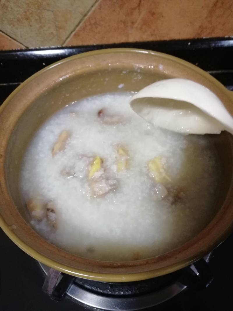 菜丝香菇鸡粥的做法步骤：3