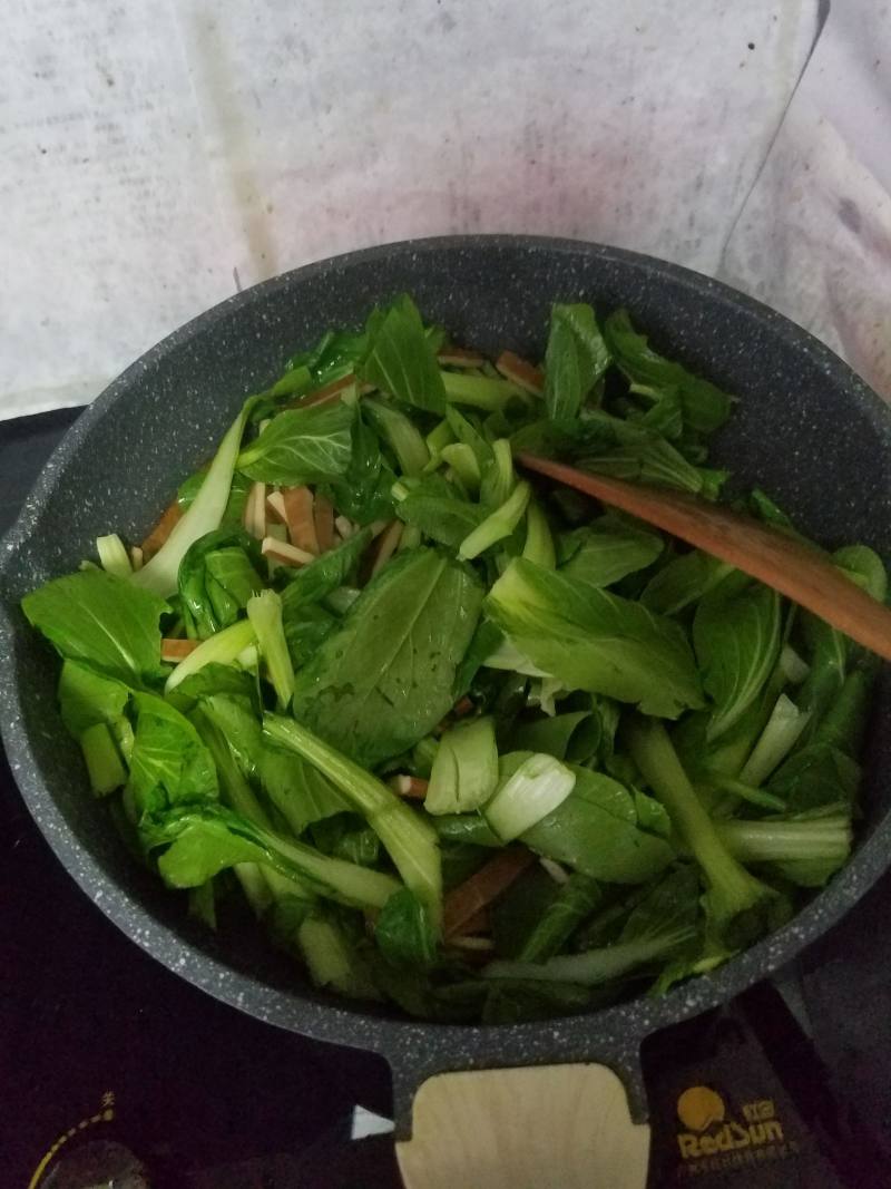 “豆腐”油菜炒豆干的做法步骤：4