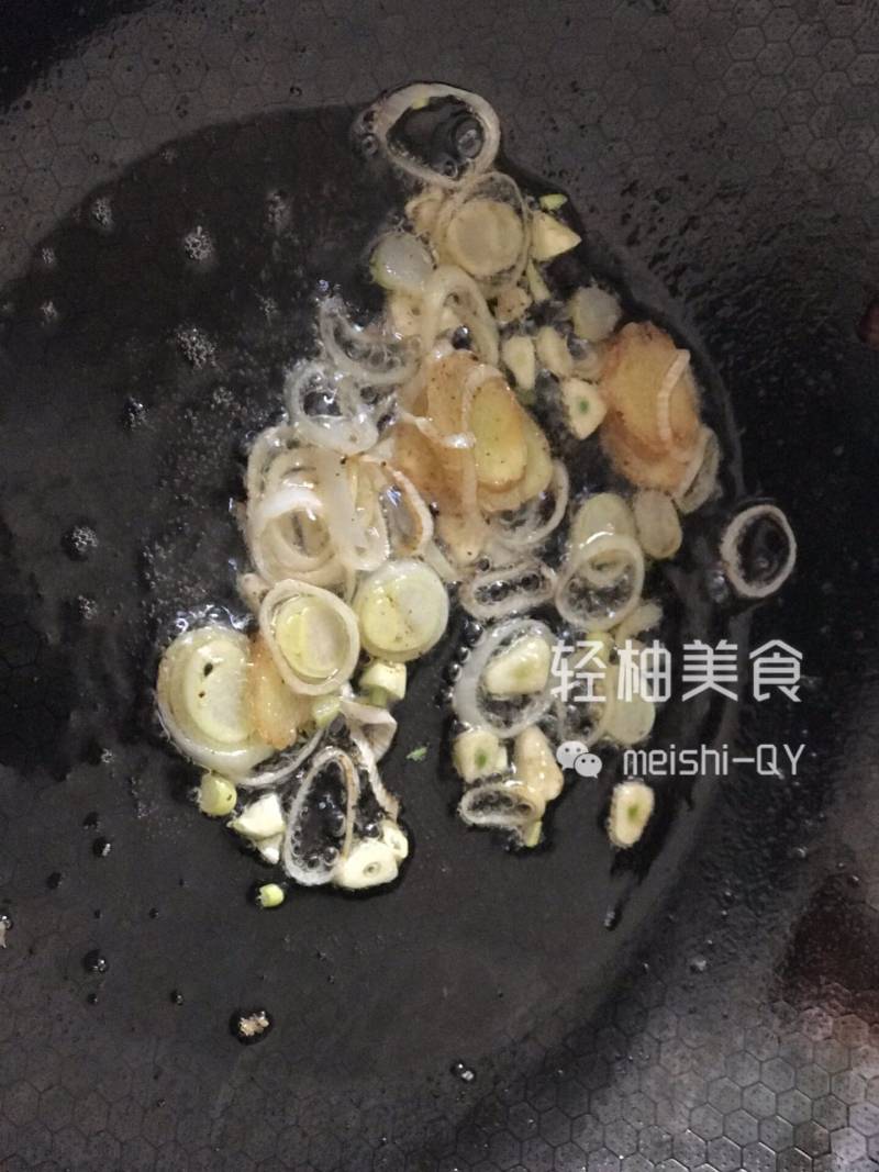 蒜苔炒肉的做法步骤：4