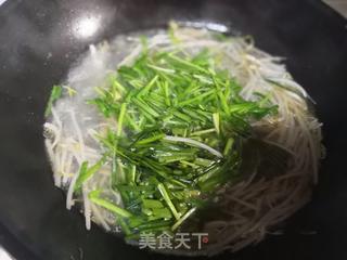 韭菜银牙汤的做法步骤：4