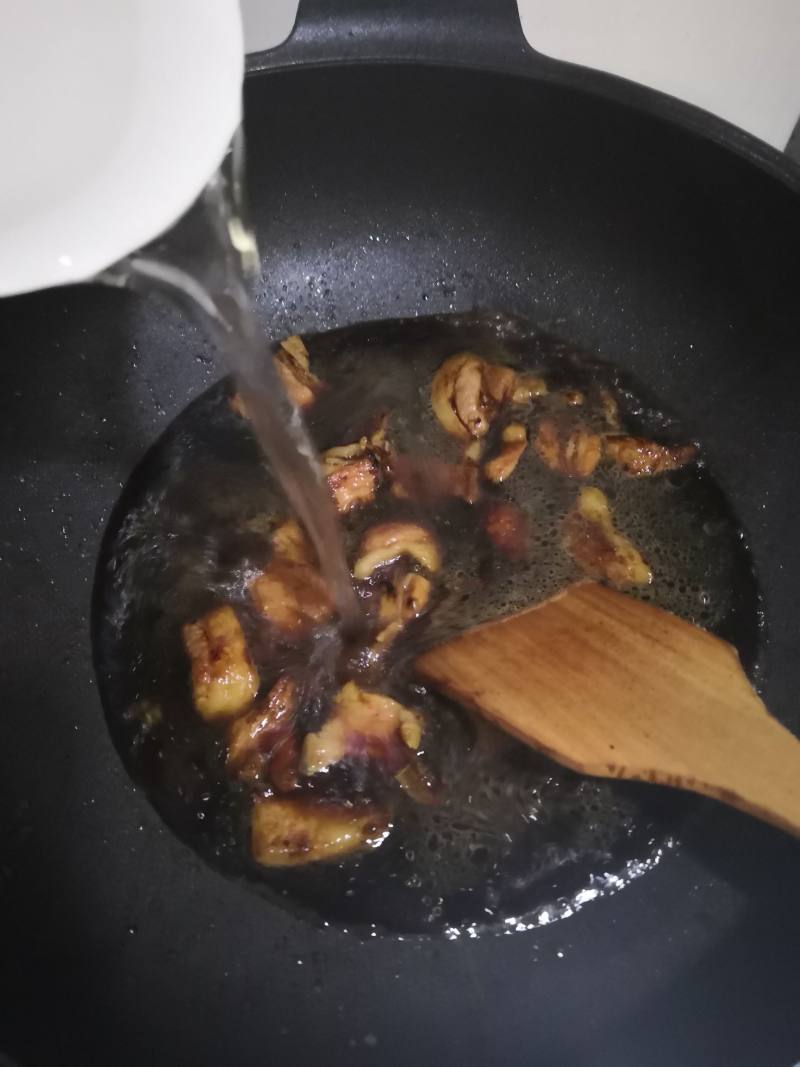 香菇肉片炖豆角的做法步骤：6