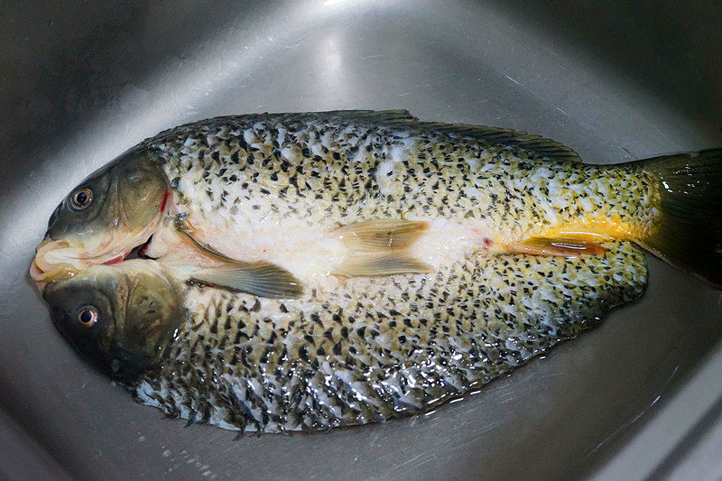 美食节香辣烤鱼----平底锅版本的做法步骤：1