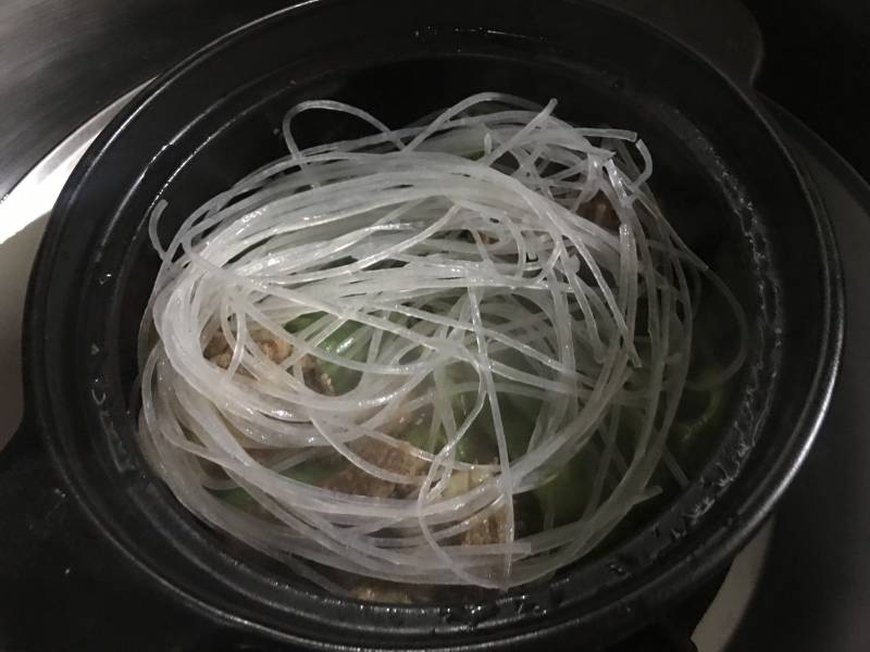 砂锅排骨炖豆角的做法步骤：7