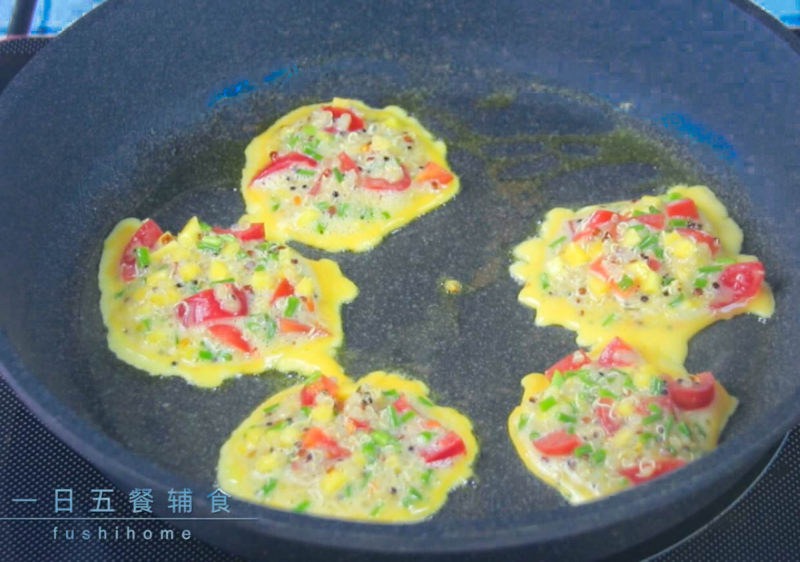  蔬菜藜麦蛋饼——宝宝辅食的做法步骤：3