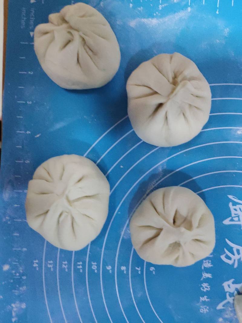 芹菜馅饼的做法步骤：9