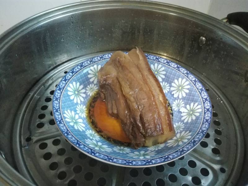 #腊味#腊肉杂蔬拌饭的做法步骤：1