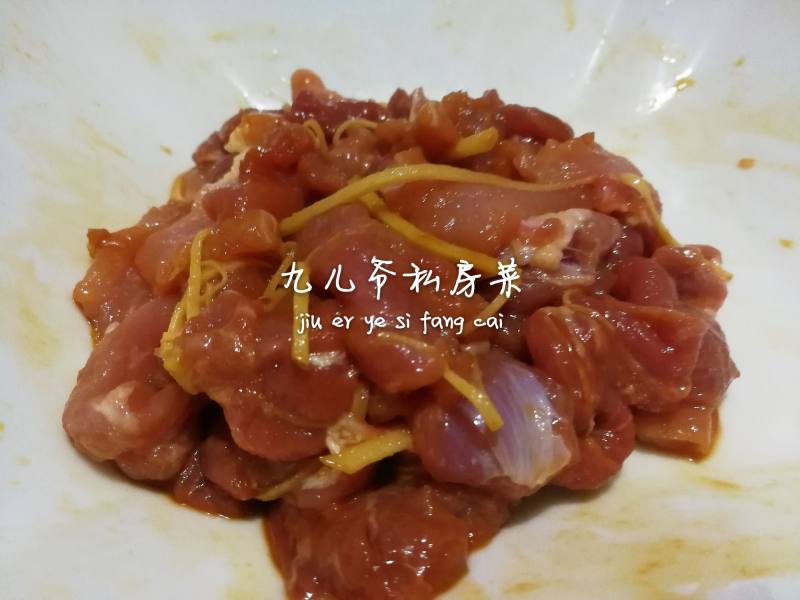 水煮肉肉的做法步骤：1