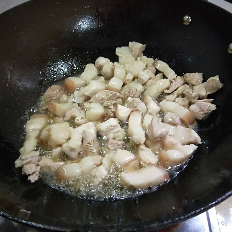 五花肉炖豆腐的做法步骤：6