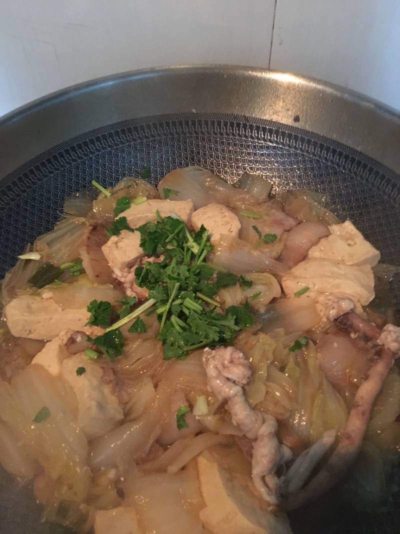 骨髓花肉白菜炖豆腐的做法步骤：17