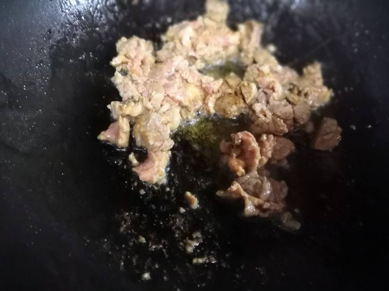 毛豆咖喱牛肉的做法步骤：2