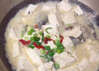 昂刺鱼烧豆腐汤的做法步骤：6
